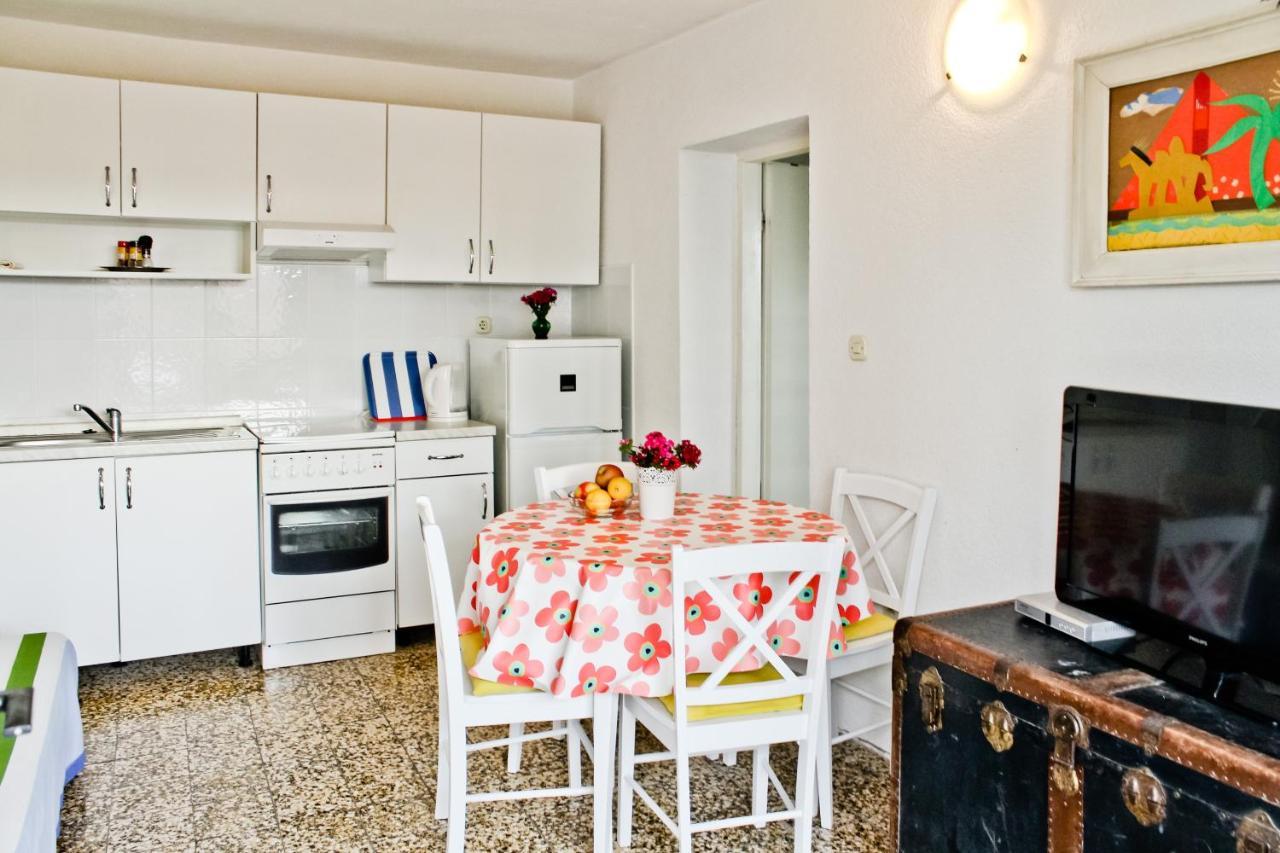 Apartments By The Sea Podgora, Makarska - 6788 Екстер'єр фото